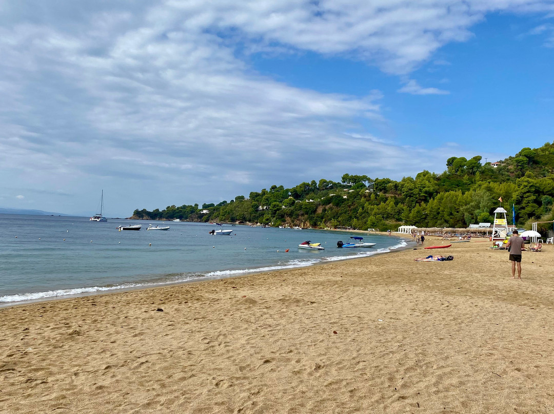 Agia Paraskevi Beach景点图片