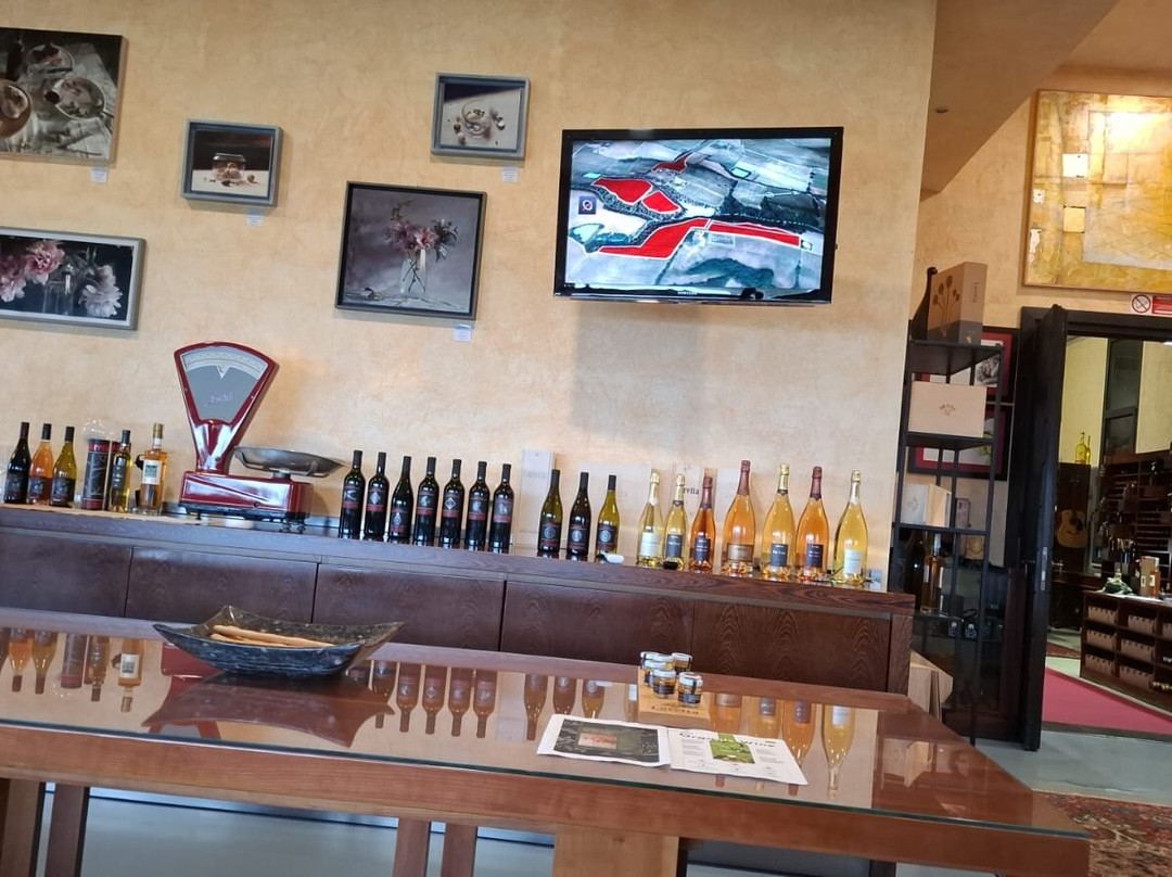 Cantina Luretta - Castello di Momeliano景点图片