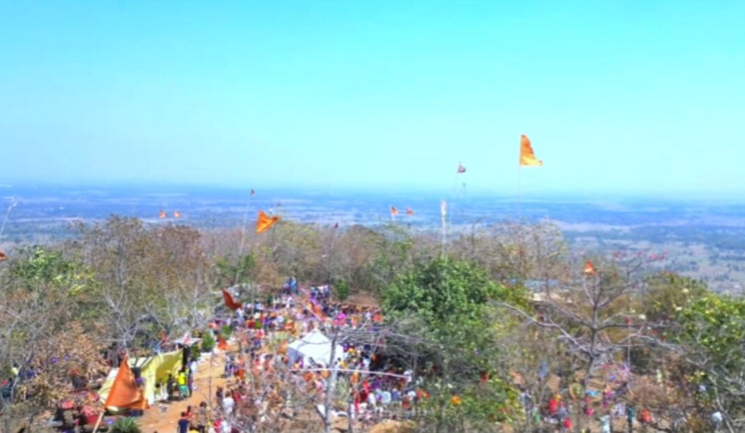 Dharni-Pahar Temple景点图片