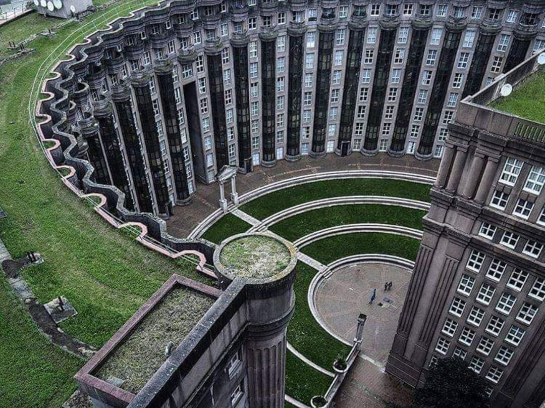Les Arenes de Picasso景点图片