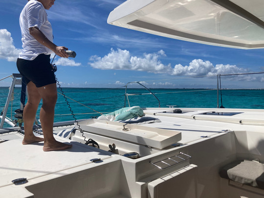 Adventure Charter-大开曼岛必去景点