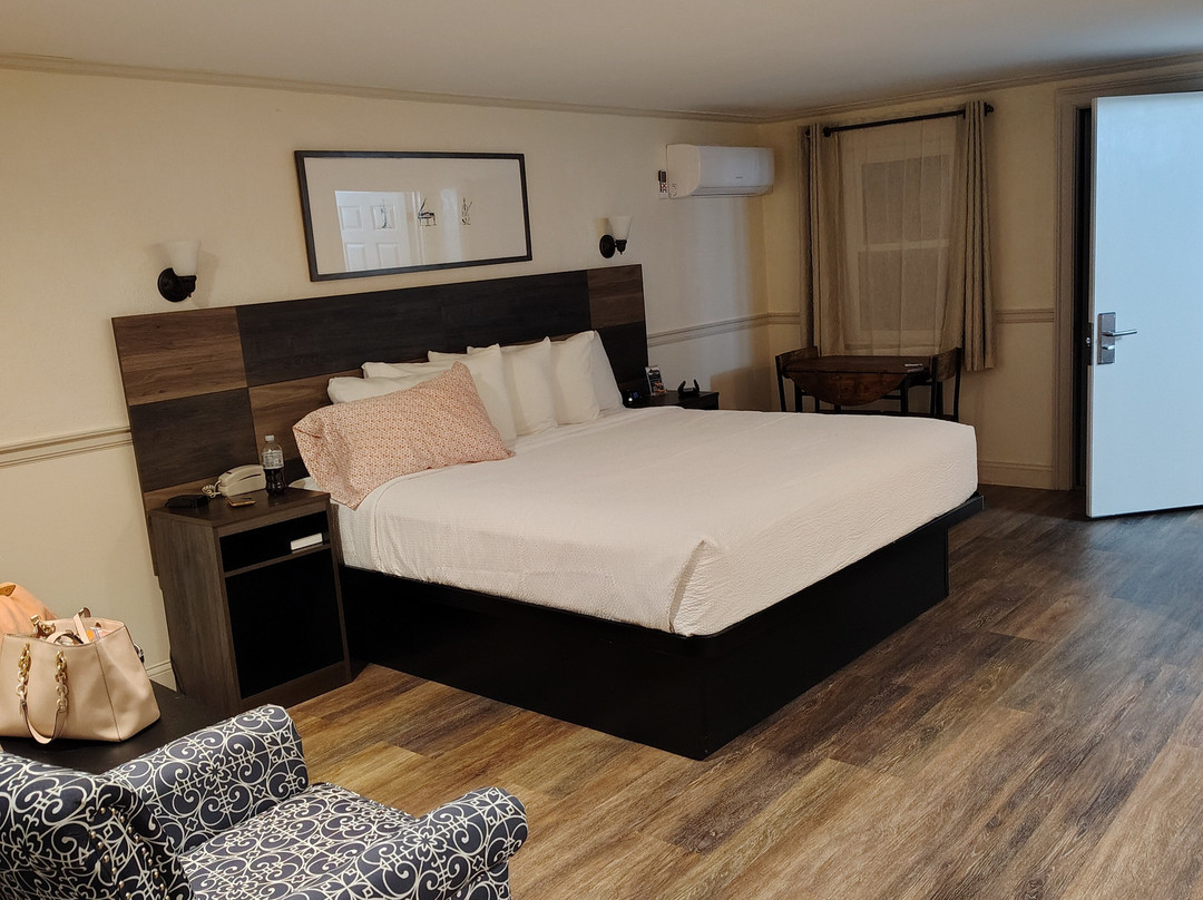 Eagle Wing Inn - Cape Cod主图