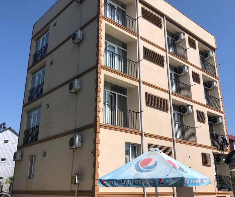 Chaki Hotel