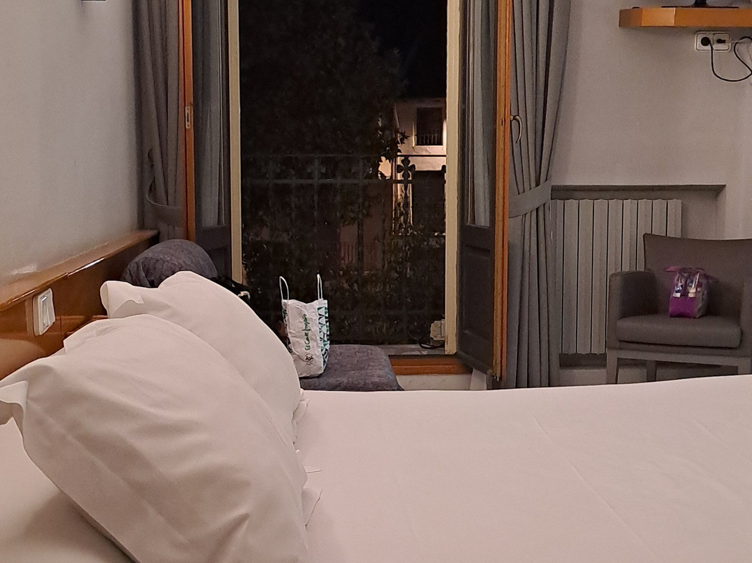 莱里达酒店主图