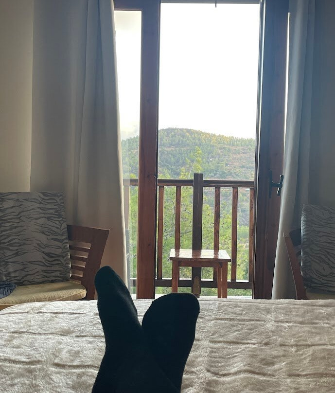 Paradisos Hills Hotel & Retreat主图