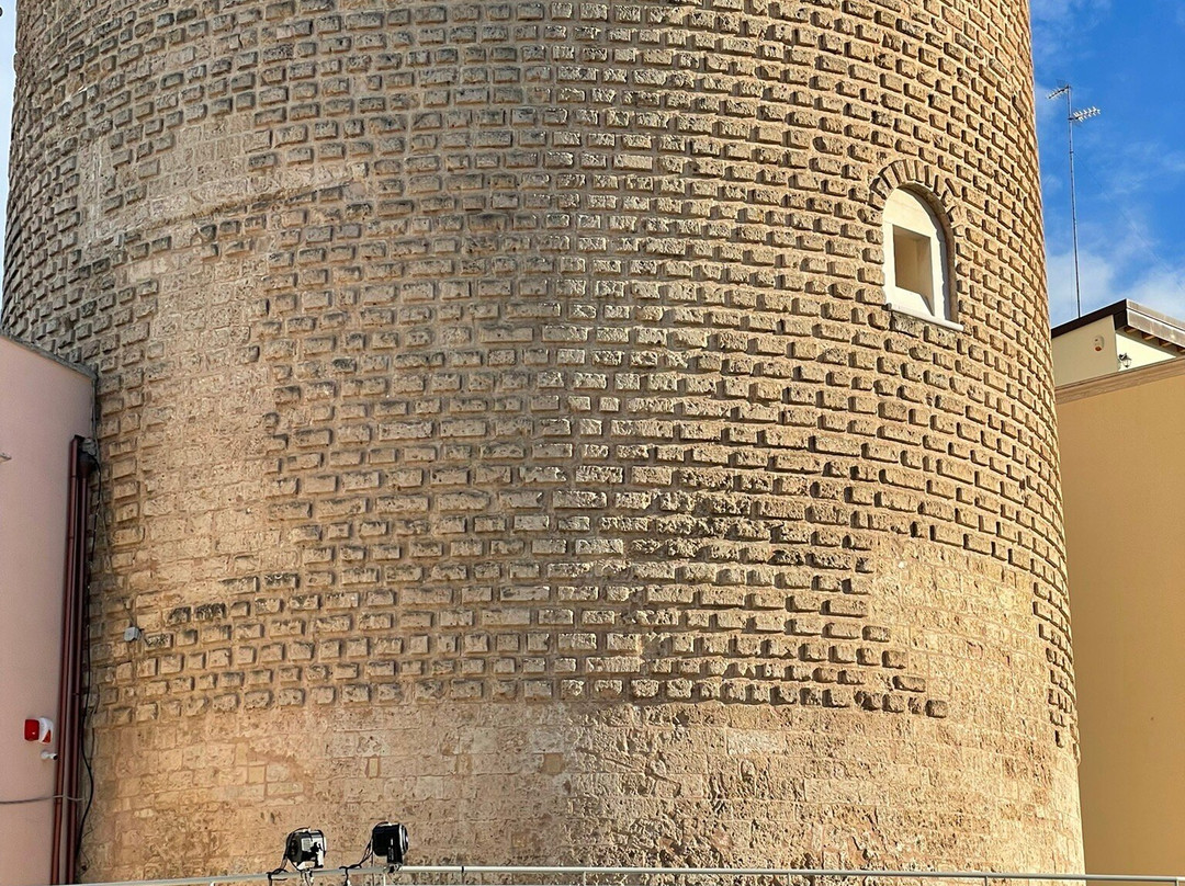Torrione Angioino景点图片