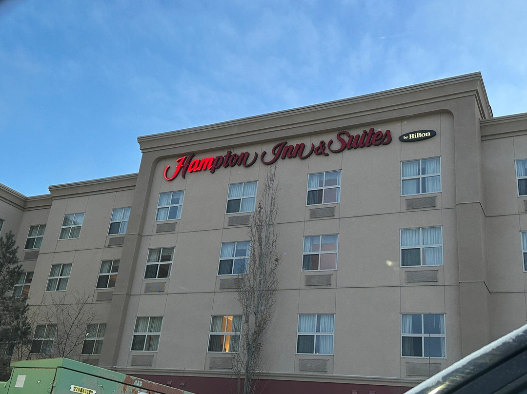 Hampton Inn & Suites by Hilton Edmonton International Airport主图