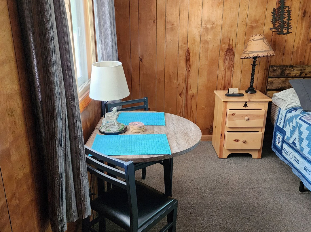 Sunshine Motel And Cabins主图