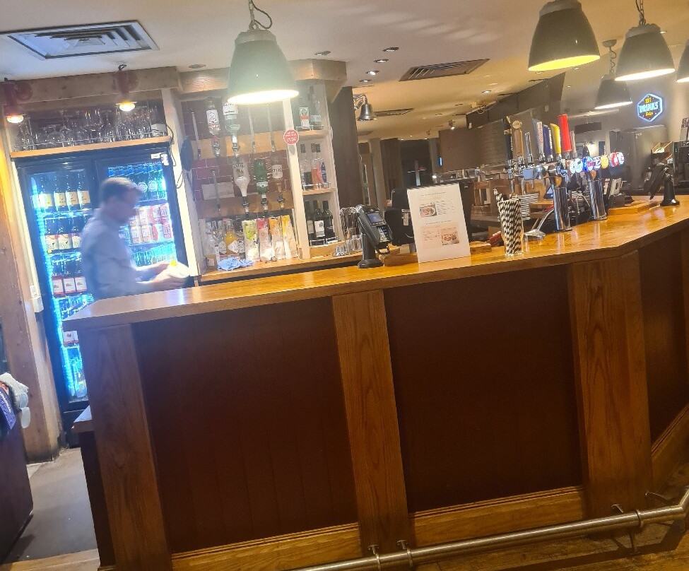 兰开斯特普瑞米尔酒店主图