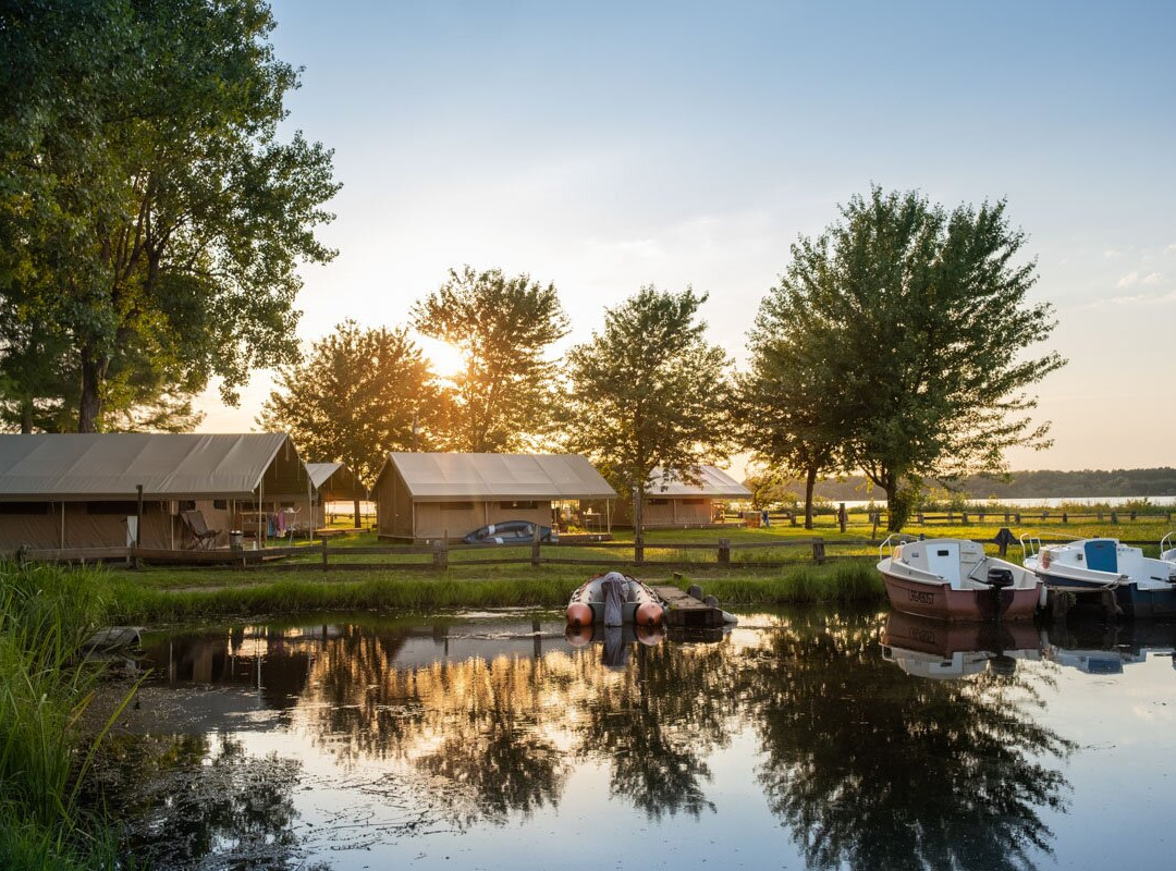 Camping Huttopia Lac d'Aureilhan