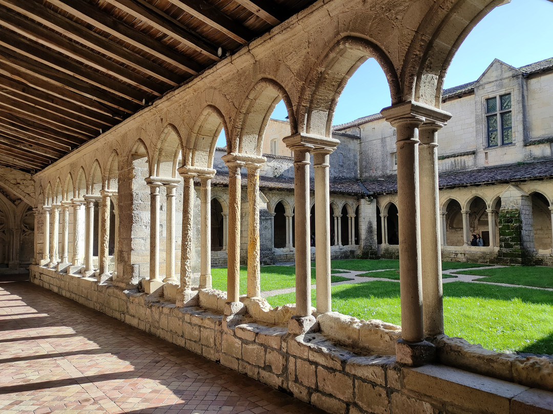 Eglise Collegiale de Saint-Emilion-圣埃美隆必去景点
