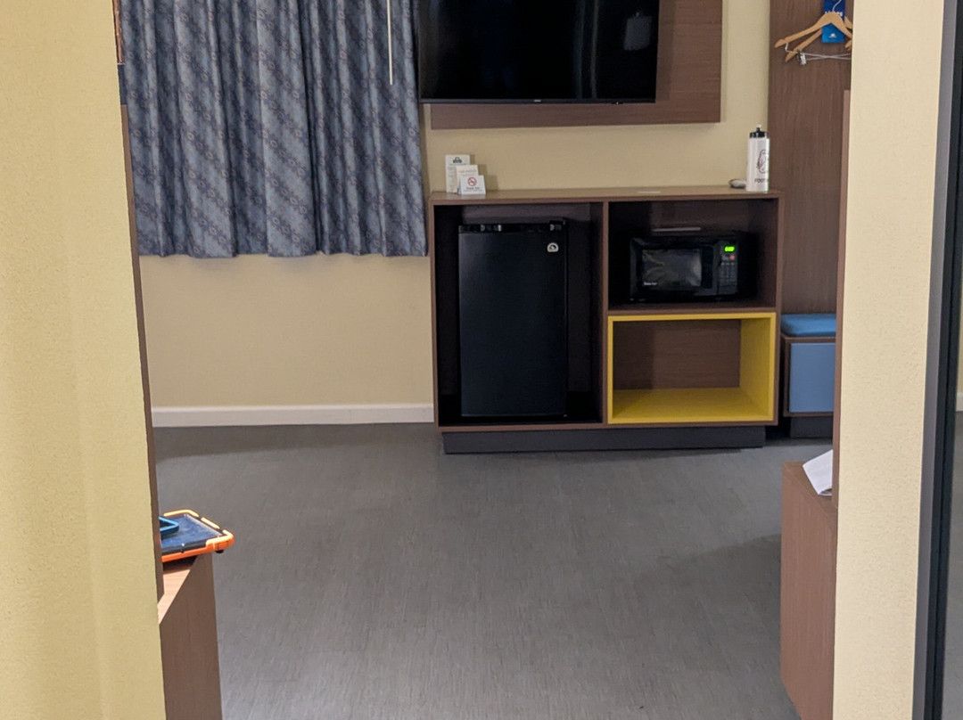 Days Inn & Suites by Wyndham Waterloo主图