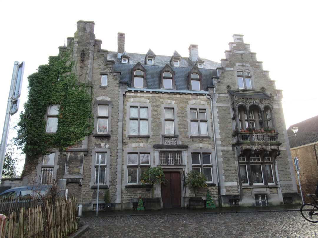 Château Poswick Et Porte D'ardenne景点图片