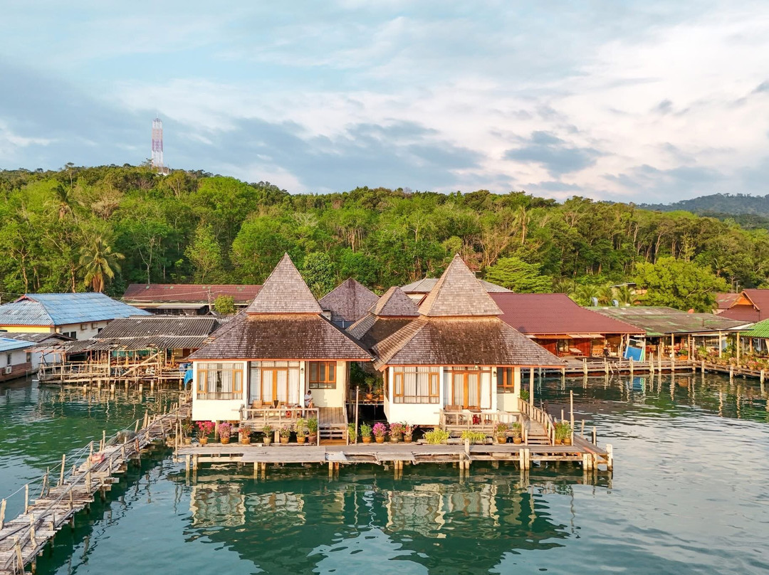 萨拉可佩度假旅馆主图