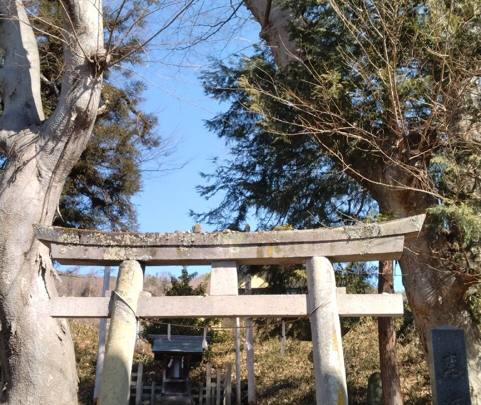 Aozuka Tomb-下诹访町必去景点