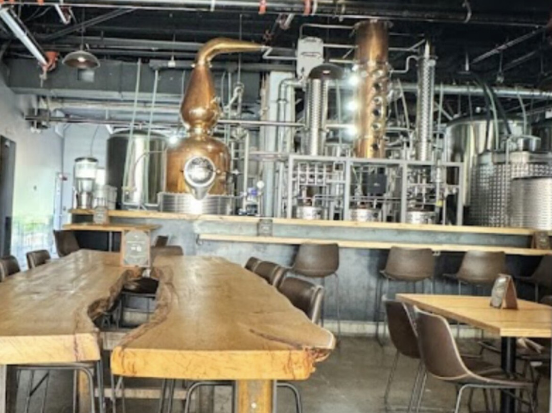 Shelter Distilling景点图片