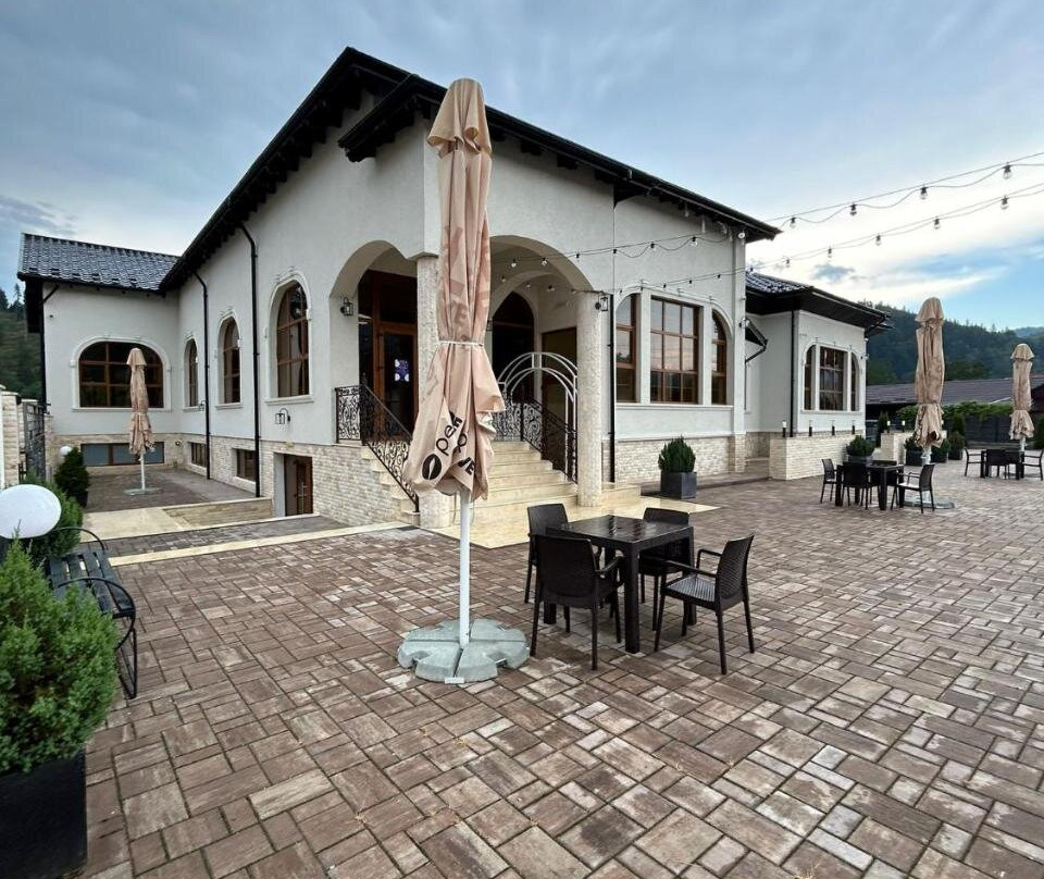 Hotel & Restaurant Zeus