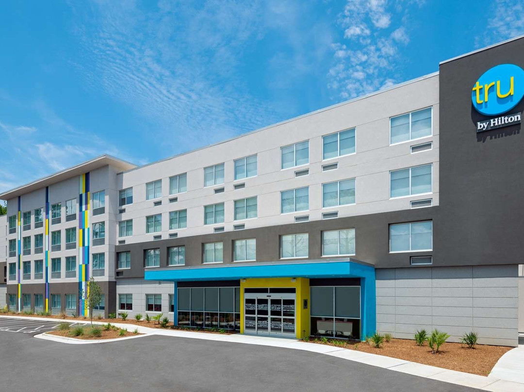 Tru by Hilton Wilmington