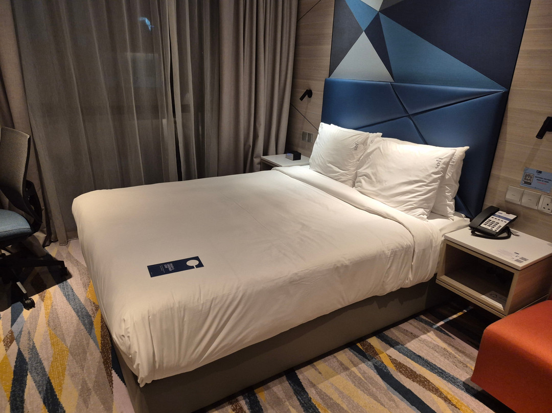 Holiday Inn Express 新加坡实龙岗智选假日酒店主图