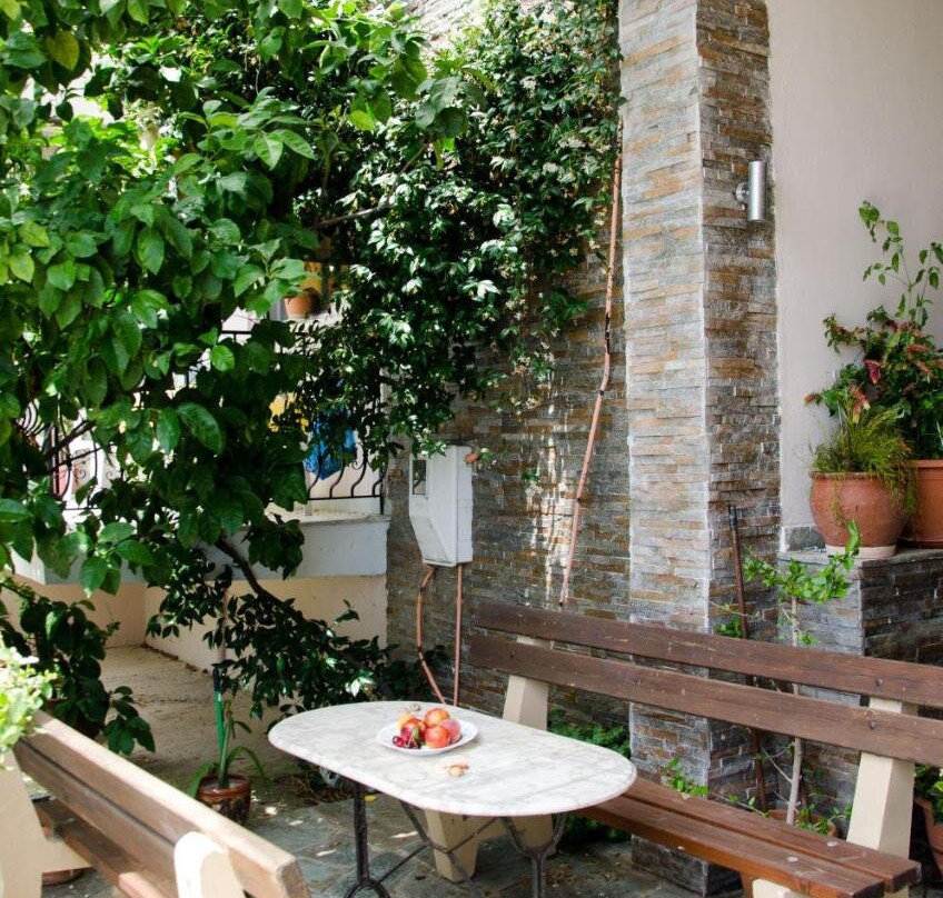 Ioannis Avrades Apartments