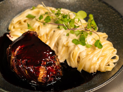 Somm´s Restaurante & Wine Bar