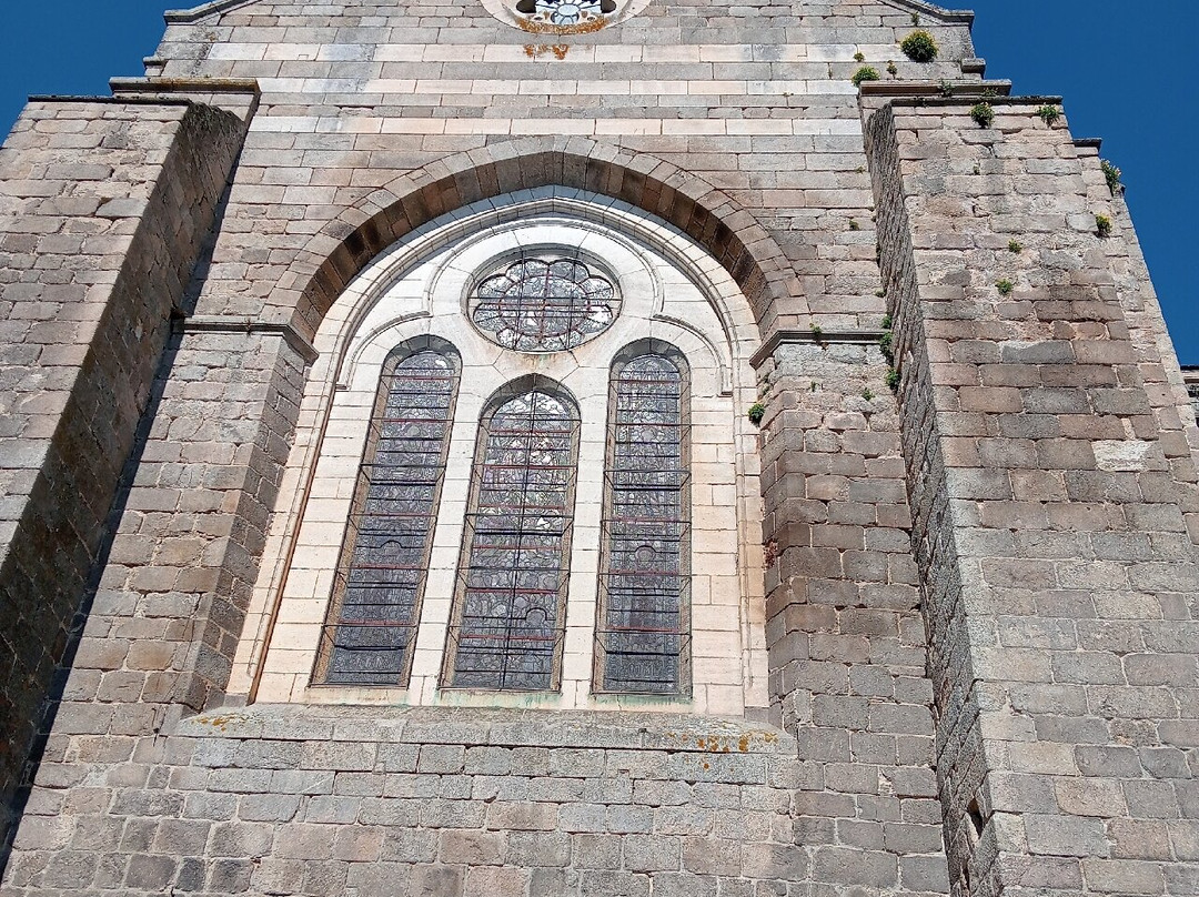 Église Notre-Dame-La Souterraine必去景点