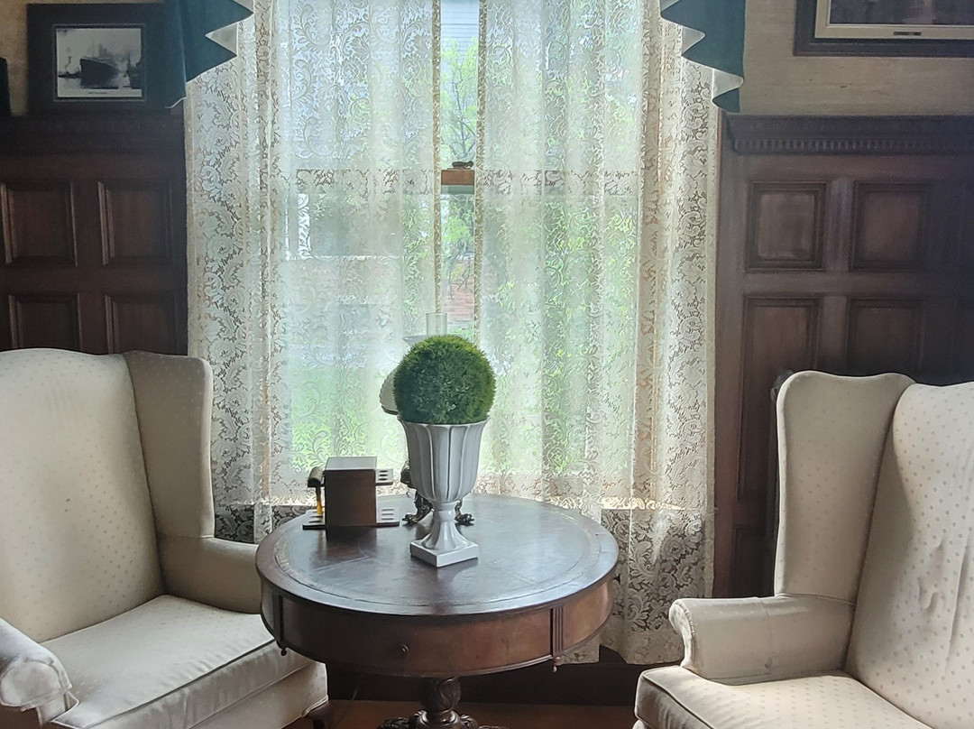 South Shire Inn主图