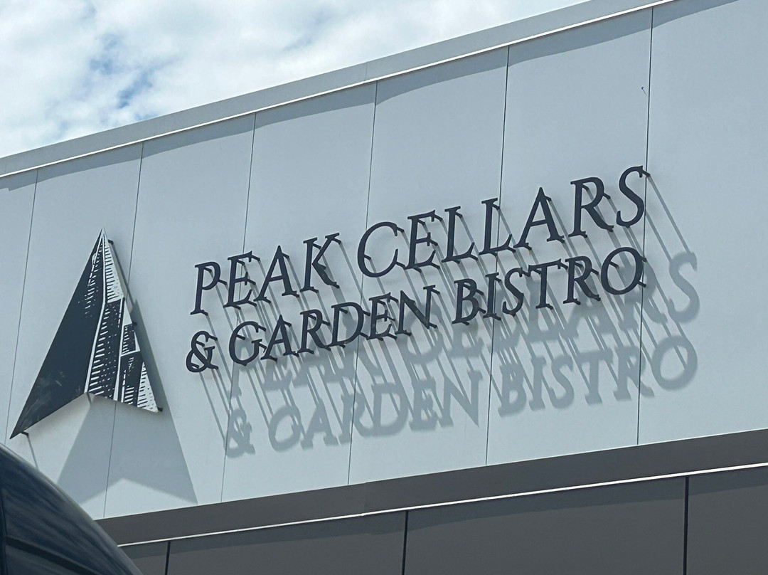 Peak Cellars景点图片