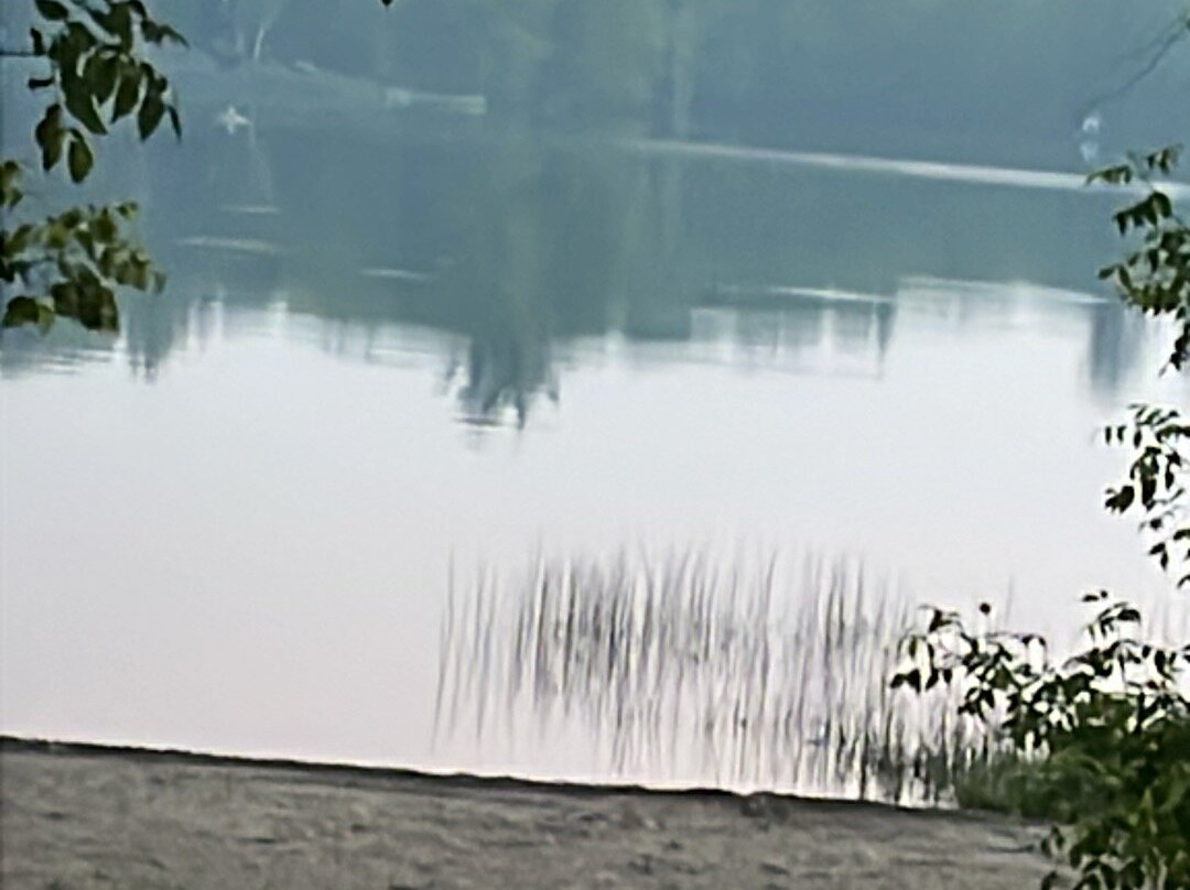 Lakepoint Cottage Resort主图