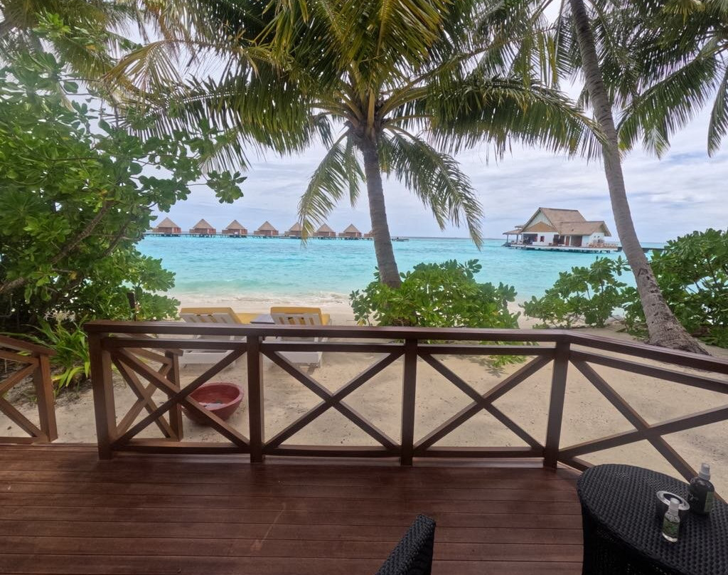 Mercure Maldives Kooddoo Resort主图