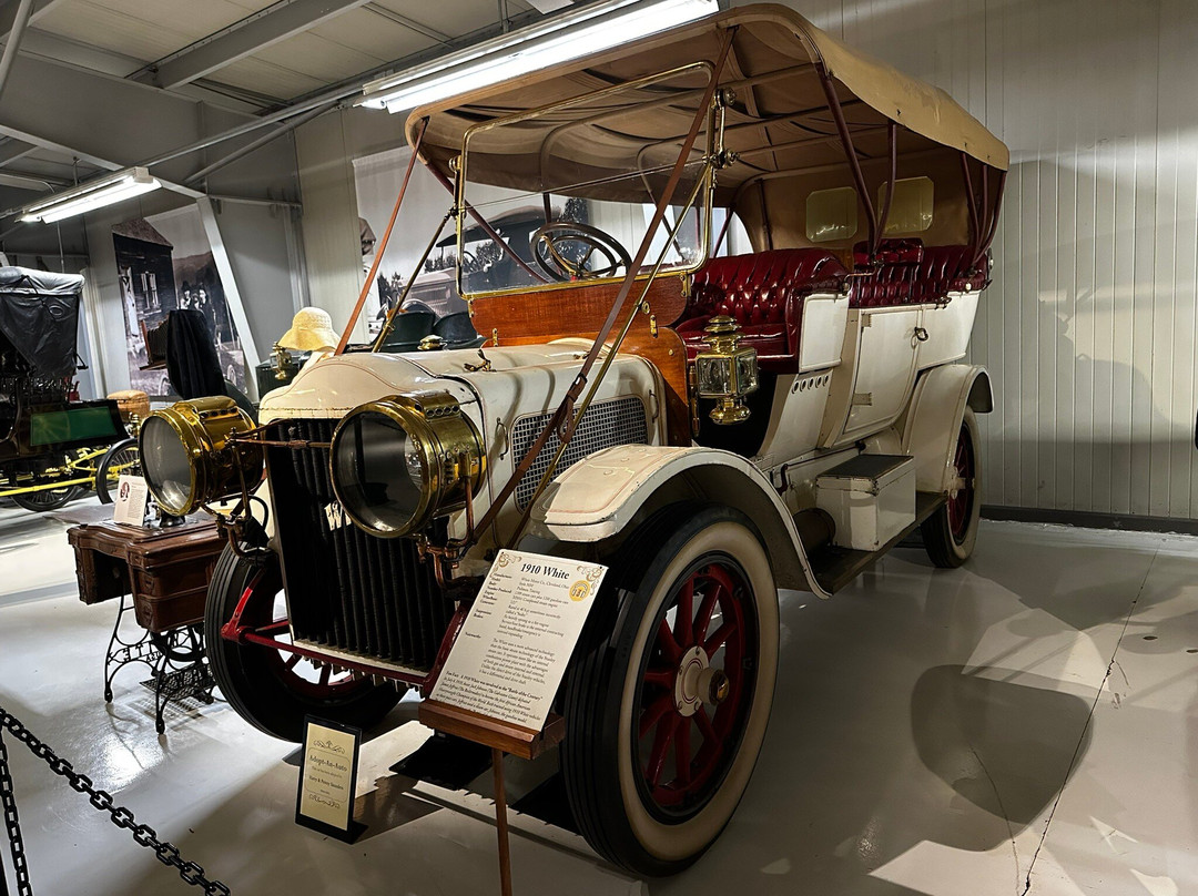 The Seal Cove Auto Museum景点图片