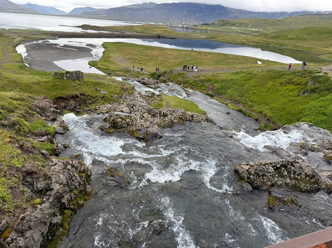 Grundarfoss Waterfall-格伦达菲厄泽必去景点