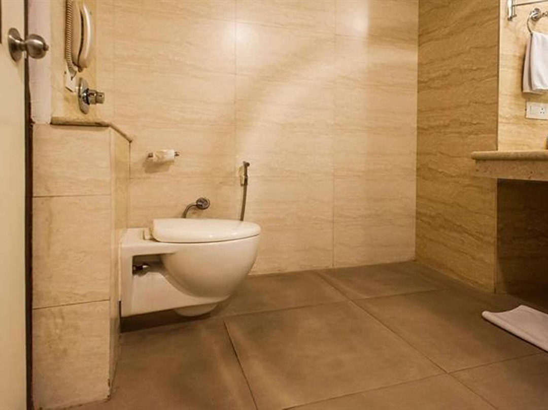 Barotiwala酒店住宿-Legend Sarovar Portico, Baddi