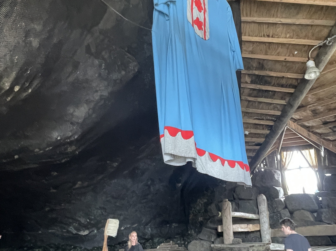 The Giantess in the Mountain-凯夫拉维克必去景点