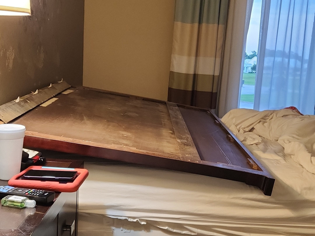 Hampton Inn & Suites By Hilton Swansboro Near Camp Lejeune主图