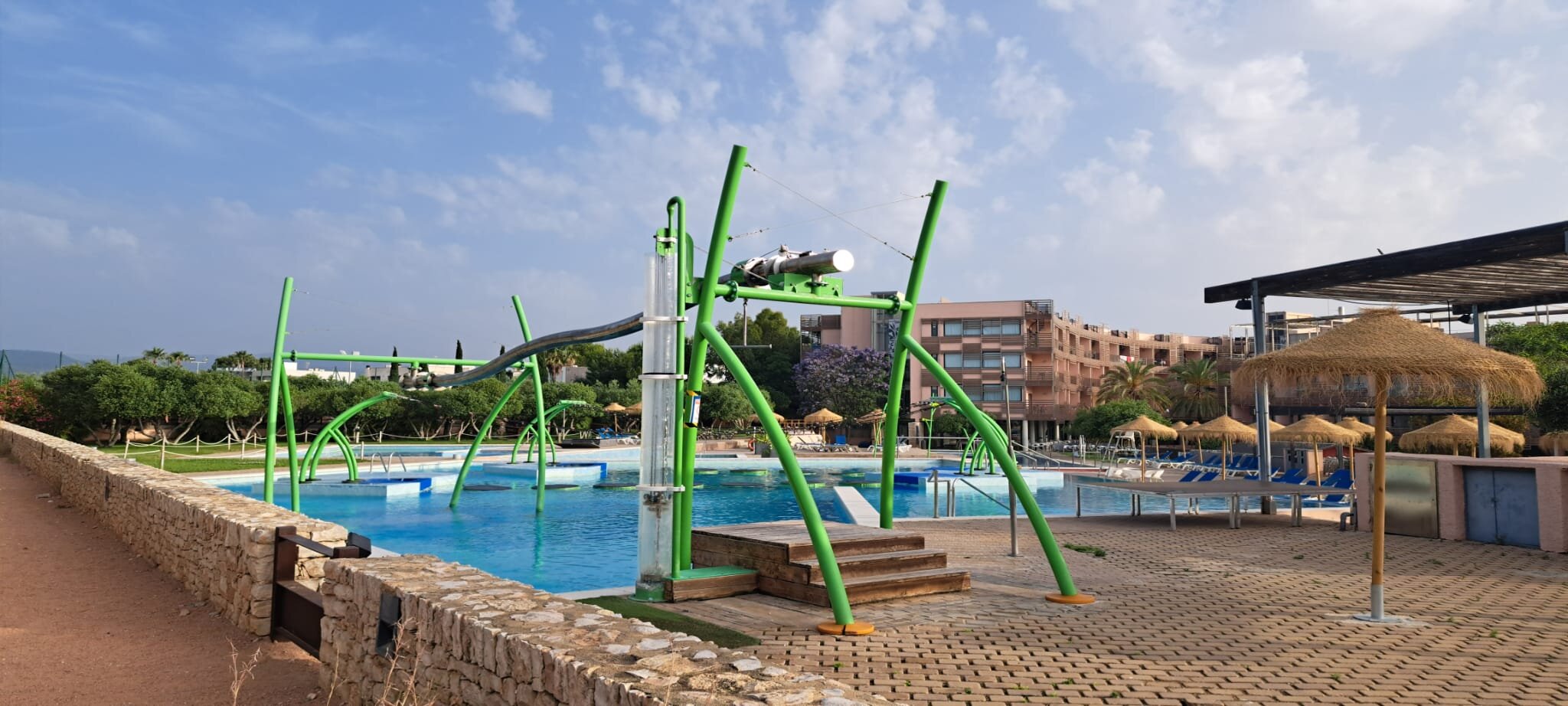 Ohtels Les Oliveres-泳池