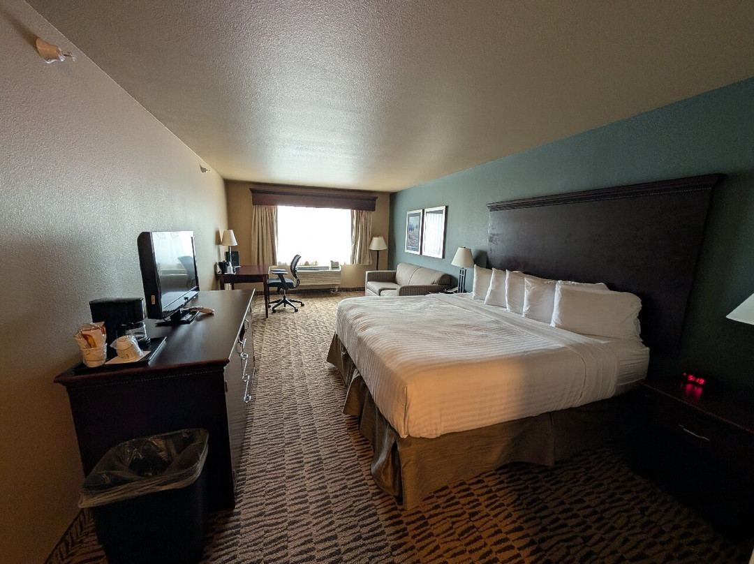 The Watford Hotel主图