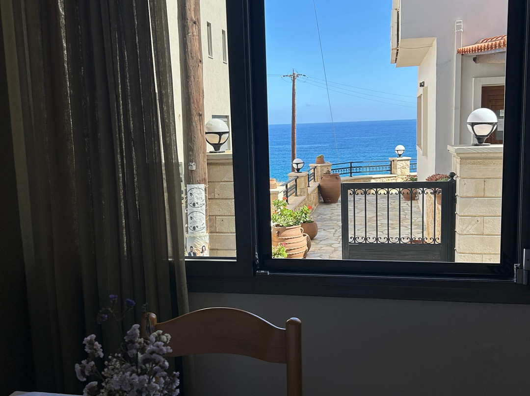 Panormo Beach Hotel主图