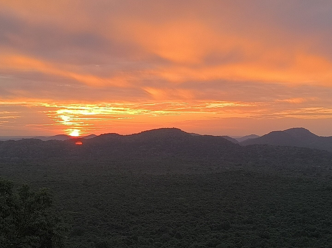 Hey Lanka Travels-康提必去景点