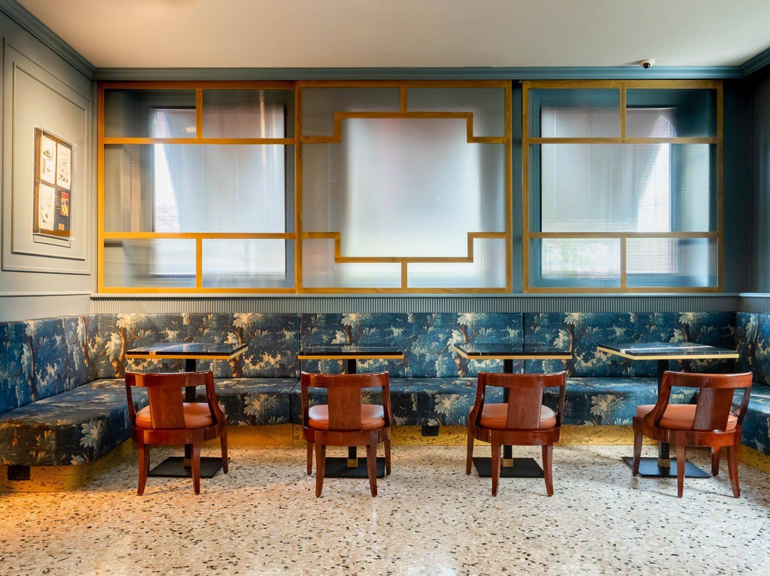 The Glam Boutique Hotel & Apt主图