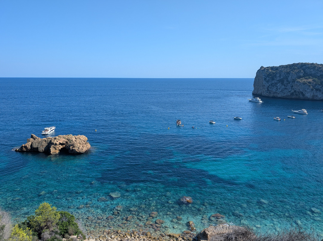Playa Ambolo-哈韦阿必去景点