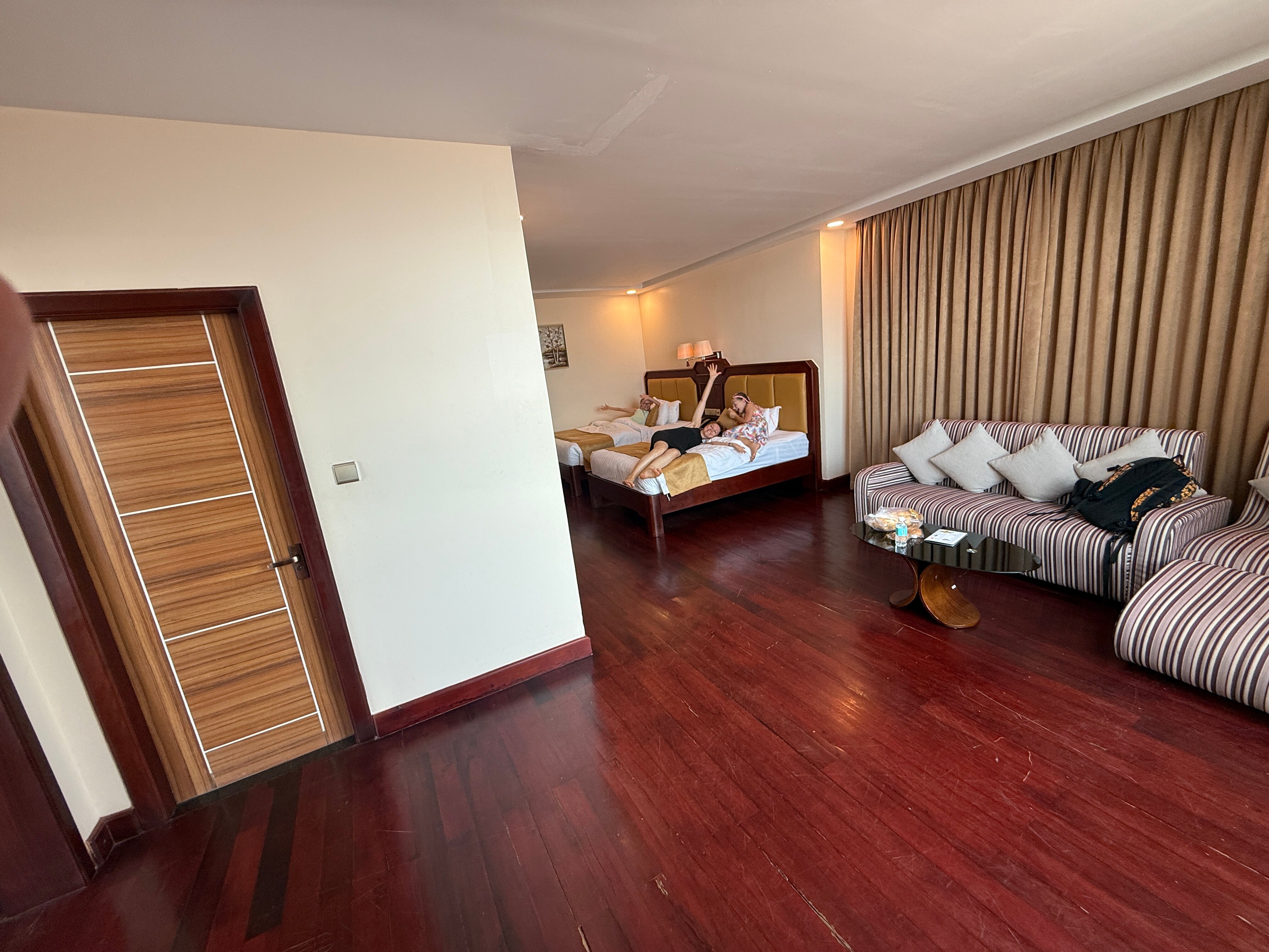 Lbn Asian Hotel-客卧