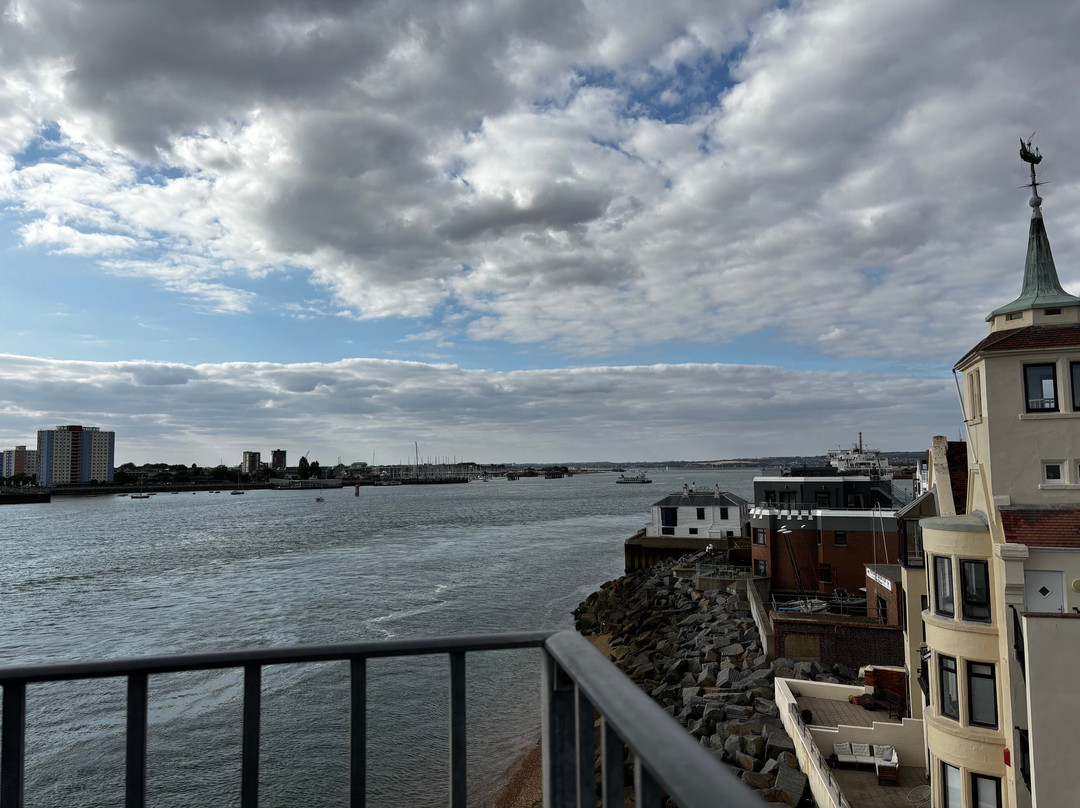The Round Tower-普兹茅斯必去景点