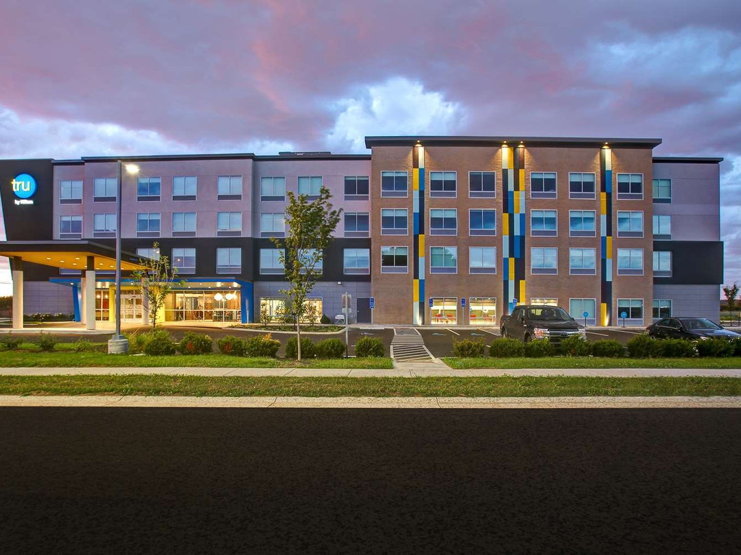 Tru by Hilton Monroe OH