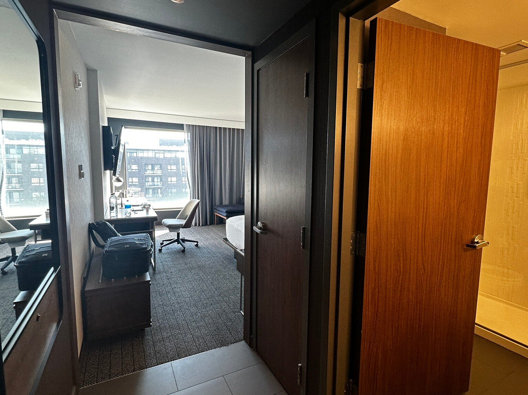 Courtyard by Marriott Montreal Midtown主图