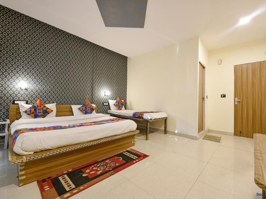 FabHotel Sizzling Resort & Adventure - Nr Main market