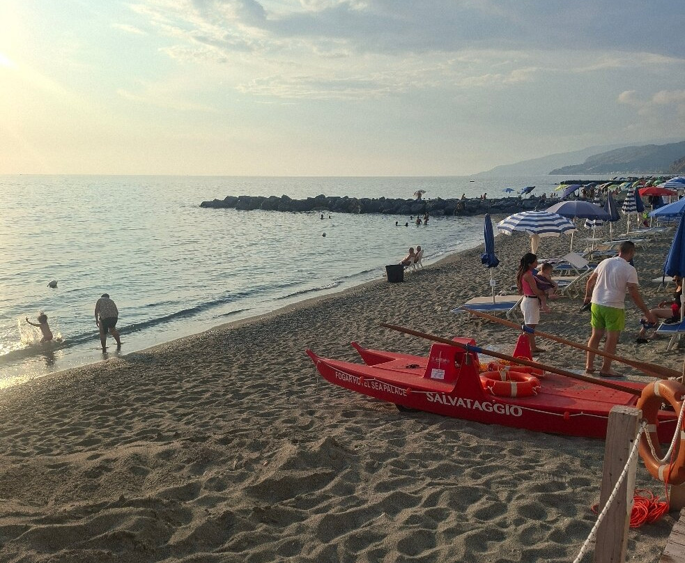 海洋皇宫酒店主图