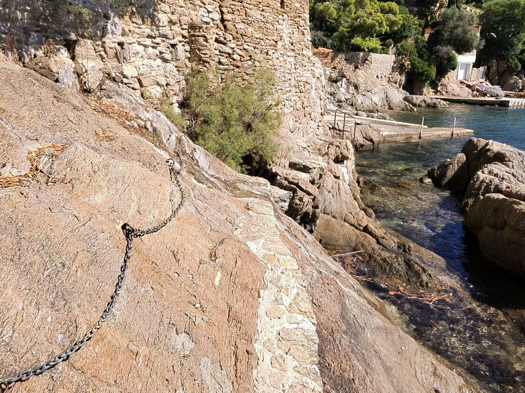 Sentier du littoral - Le Lavandou - Plage de la Fossette-莱拉旺杜必去景点