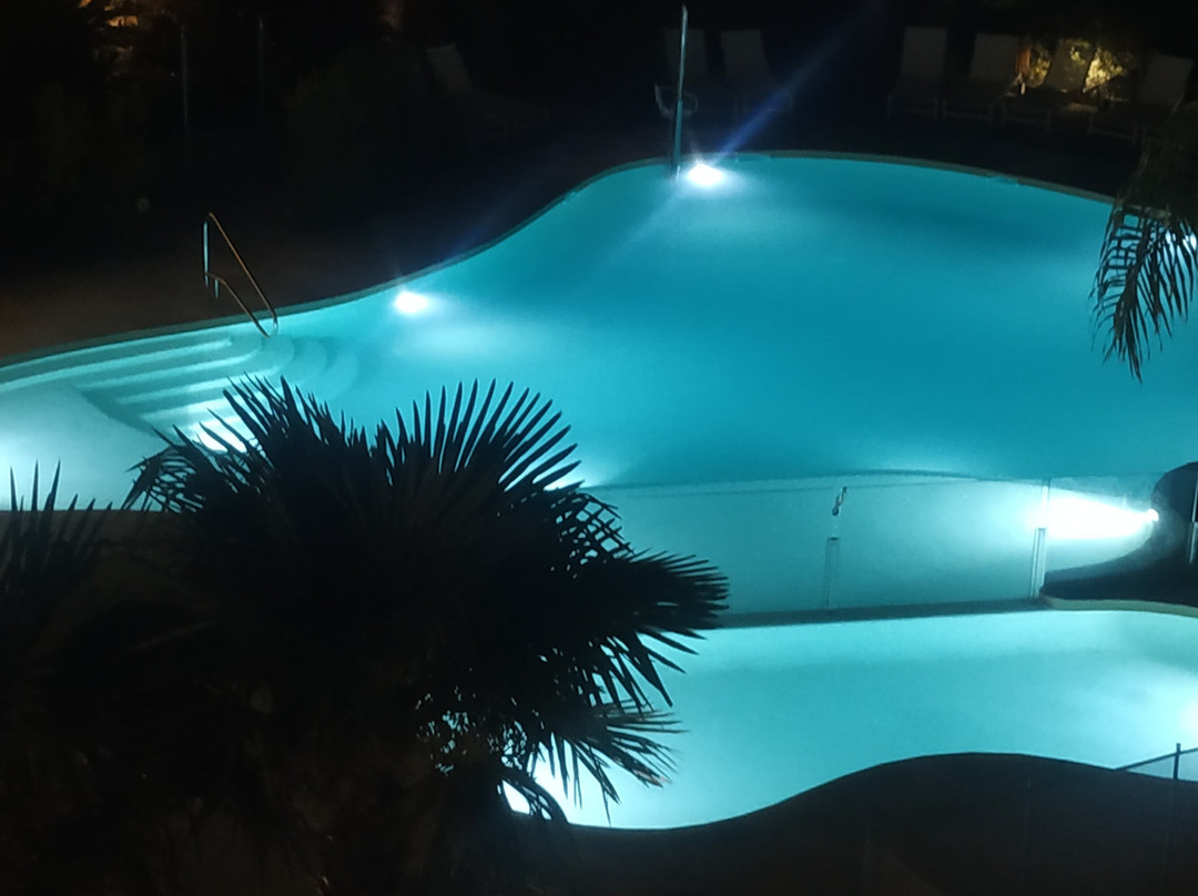 莫妮卡酒店主图