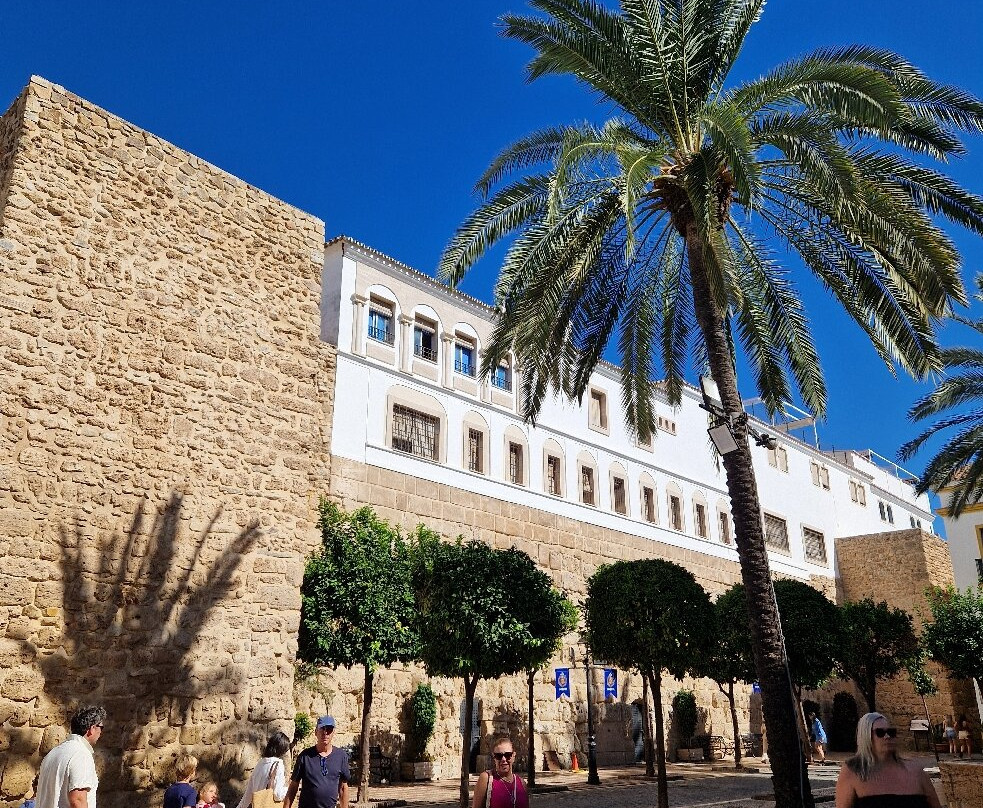 Murallas del Castillo (Las)-马贝拉必去景点